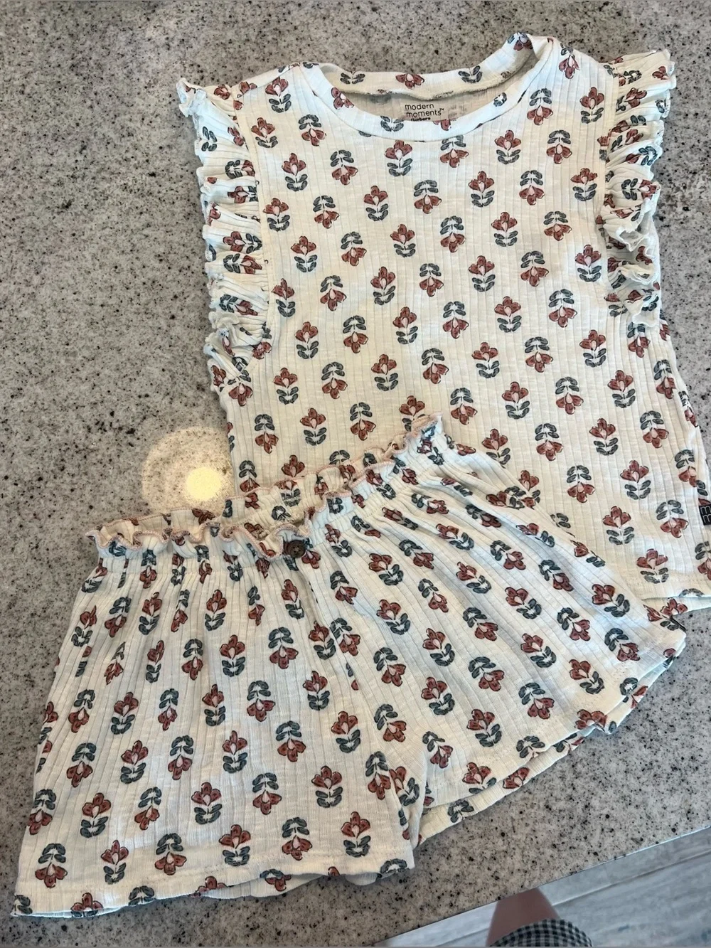 Modern Moments outfit matching set little girl 5T shorts shirt